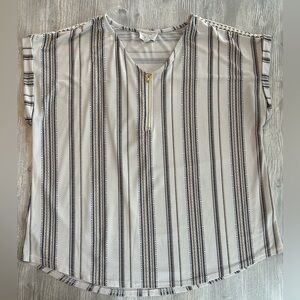 Flower & Feather Top Womens 2XL Geometric Stripe & Shoulder Zip Neck Ivory Black